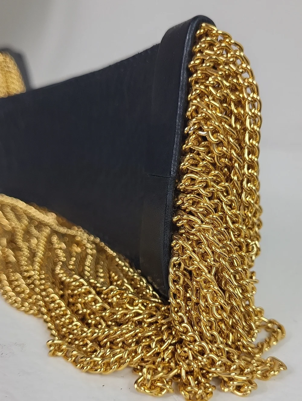 B-Low the Belt stylish black